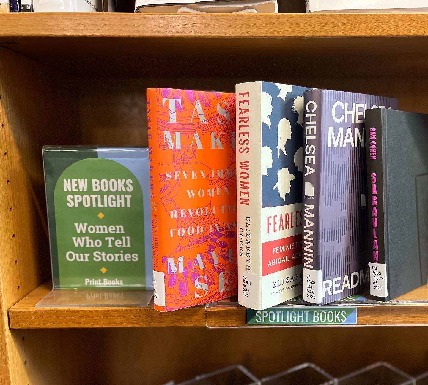 #NewBooksSpotlight Howe Library celebrates #WomensHistoryMonth with a two part spotlight on the women who tell our stories. Check out these titles and more on the new books shelf or in the spotlight archive at the link in our bio! #uvm #uvmlibraries #newbooks #spotlight
